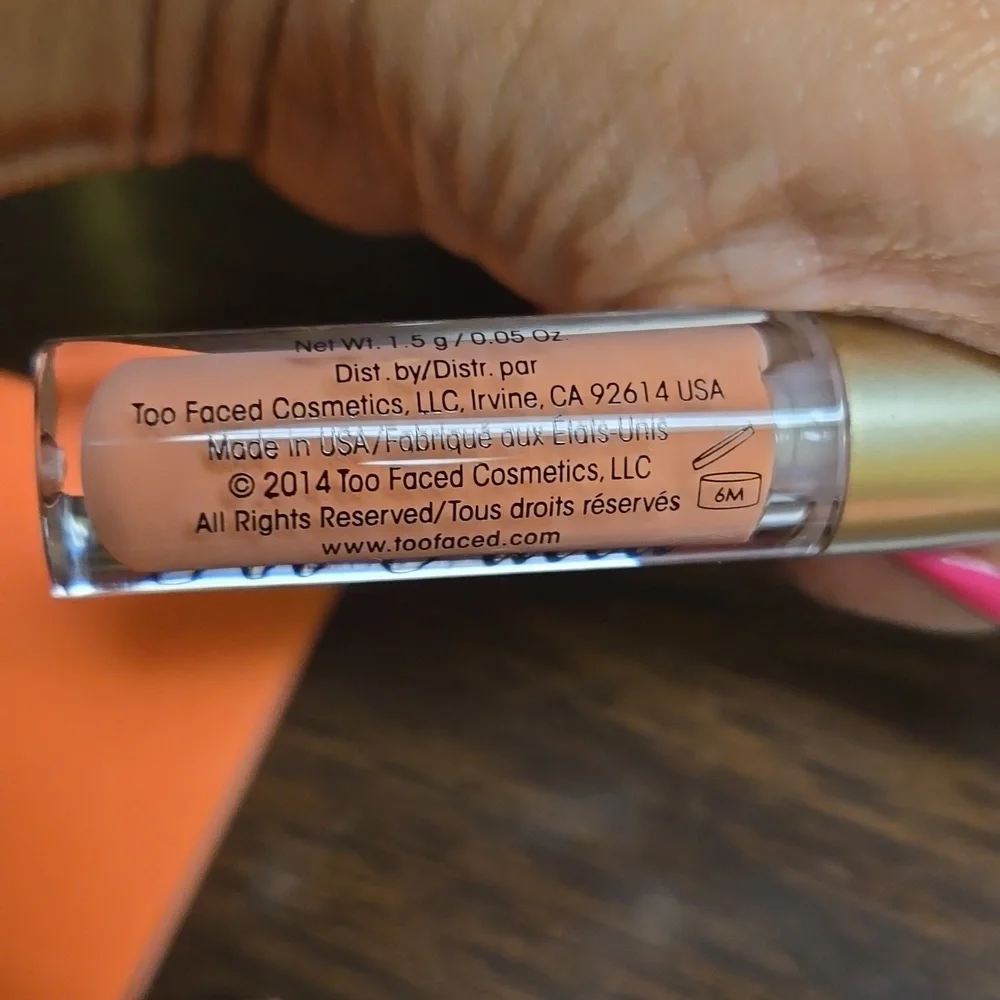 Two faced lipglosss